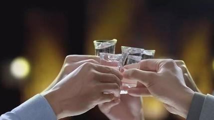 喝酒为什么要说“干杯”?这些喝酒冷知识你都知道多少?